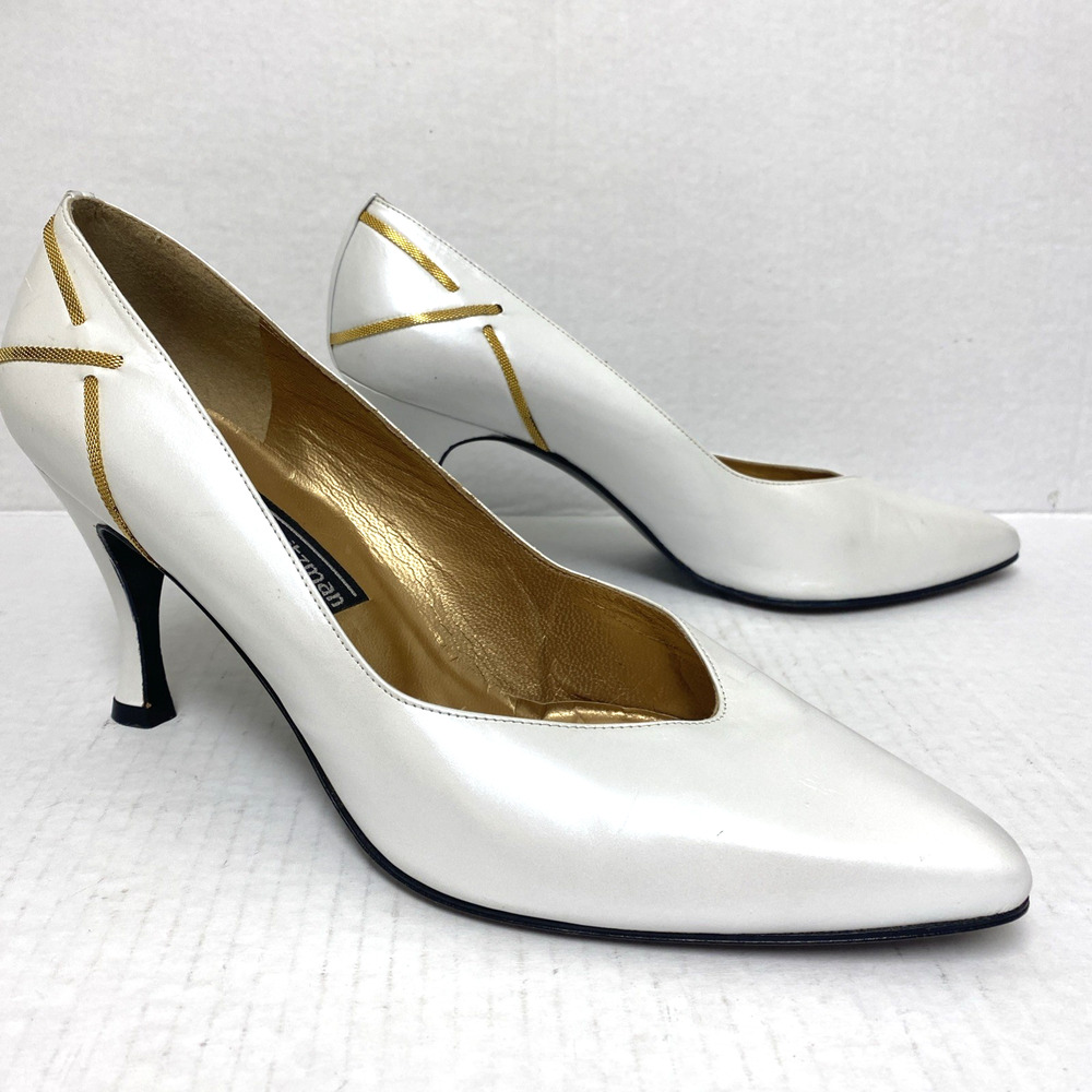 Stuart Weitzman White Pump Leather Gold Slim Heel Classic Vintage Almond Toe 10 - Picture 3 of 10